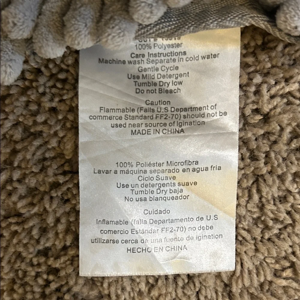 Gray Textured Bath Mat